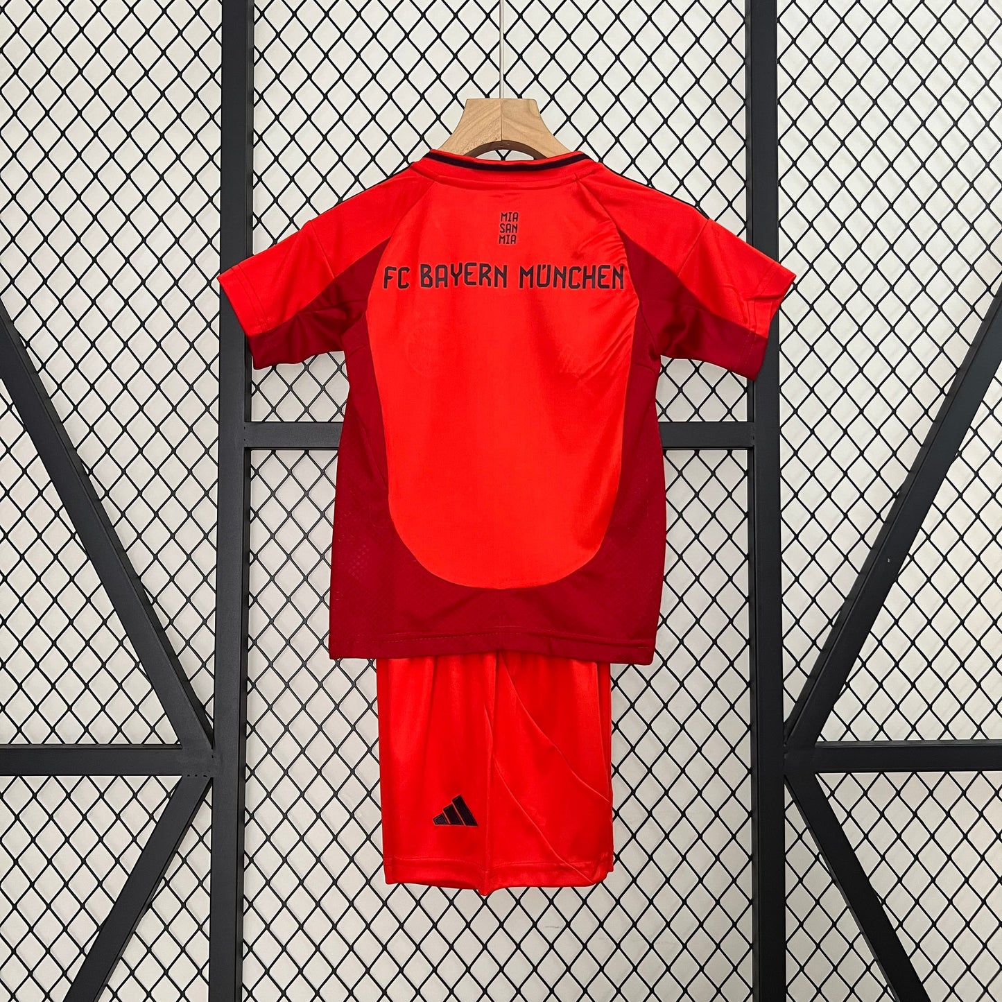 KIT Enfant Bayern Munich Domicile 24/25