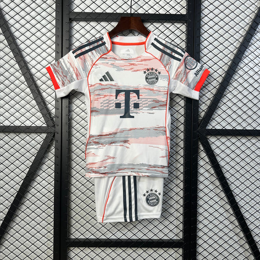 KIT Enfant Bayern Munich Extérieur 25/26