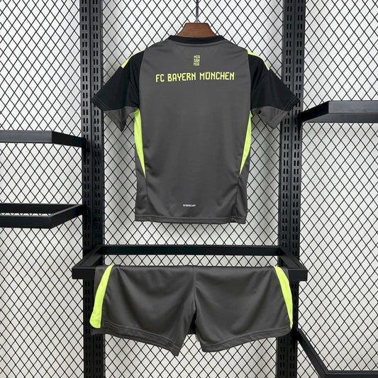 KIT Enfant Bayern Munich Gardien Noir 25/26