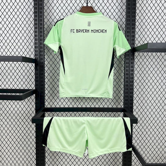 KIT Enfant Bayern Munich Gardien Vert 25/26
