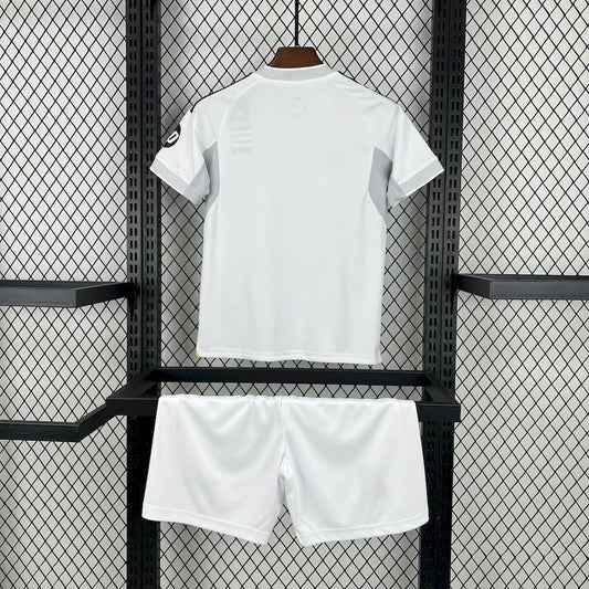KIT Enfant Real Madrid Domicile 25/26