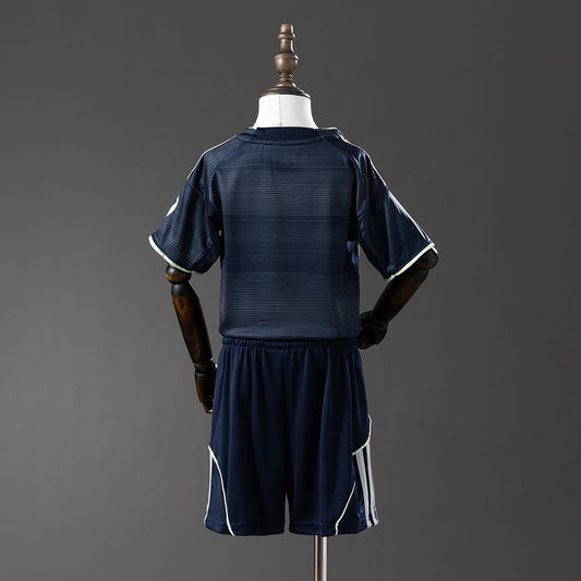 KIT Enfant Real Madrid Extérieur 25/26