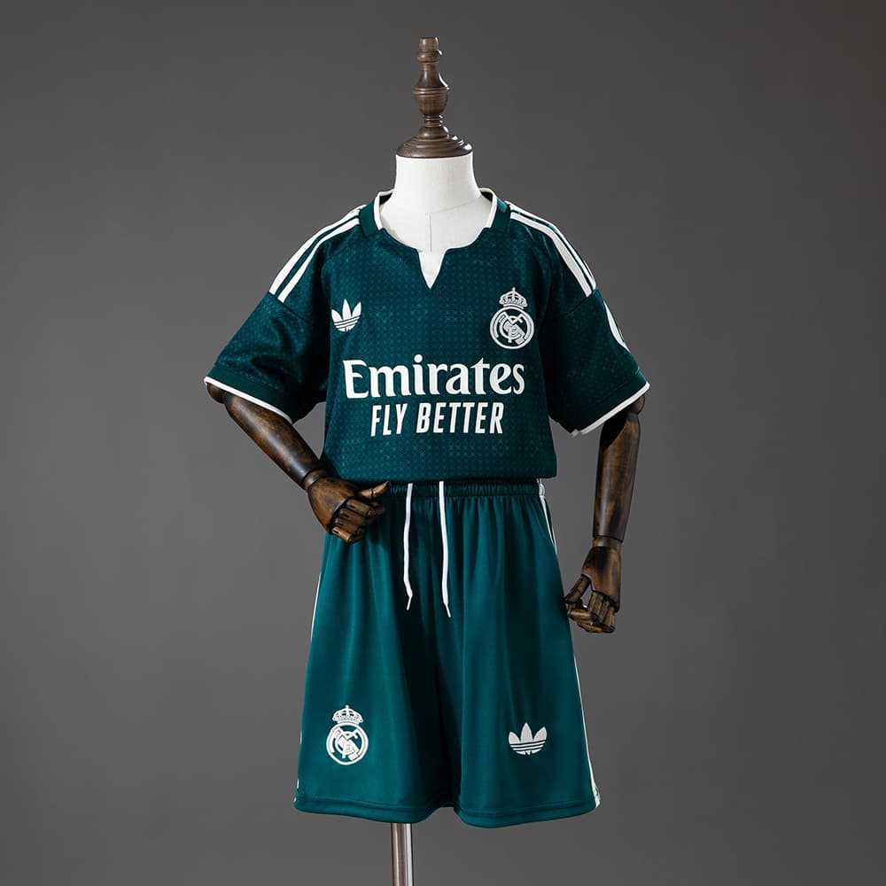 KIT Enfant Real Madrid Extérieur 26/27