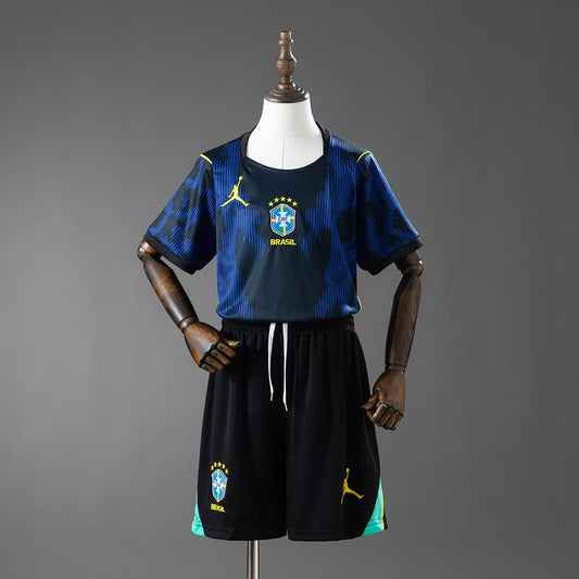 Kit Enfant Brésil Extérieur Coupe du Monde 2026