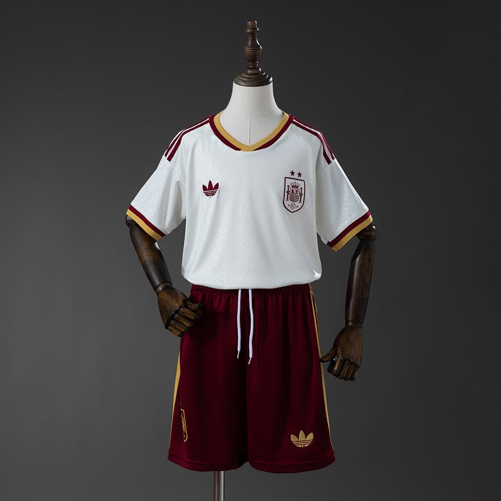 Kit Enfant Espagne 2 étoiles Extérieur Coupe du Monde 2026