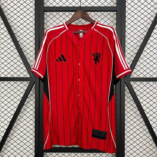 Manchester United x MLB Édition Limitée 25/26